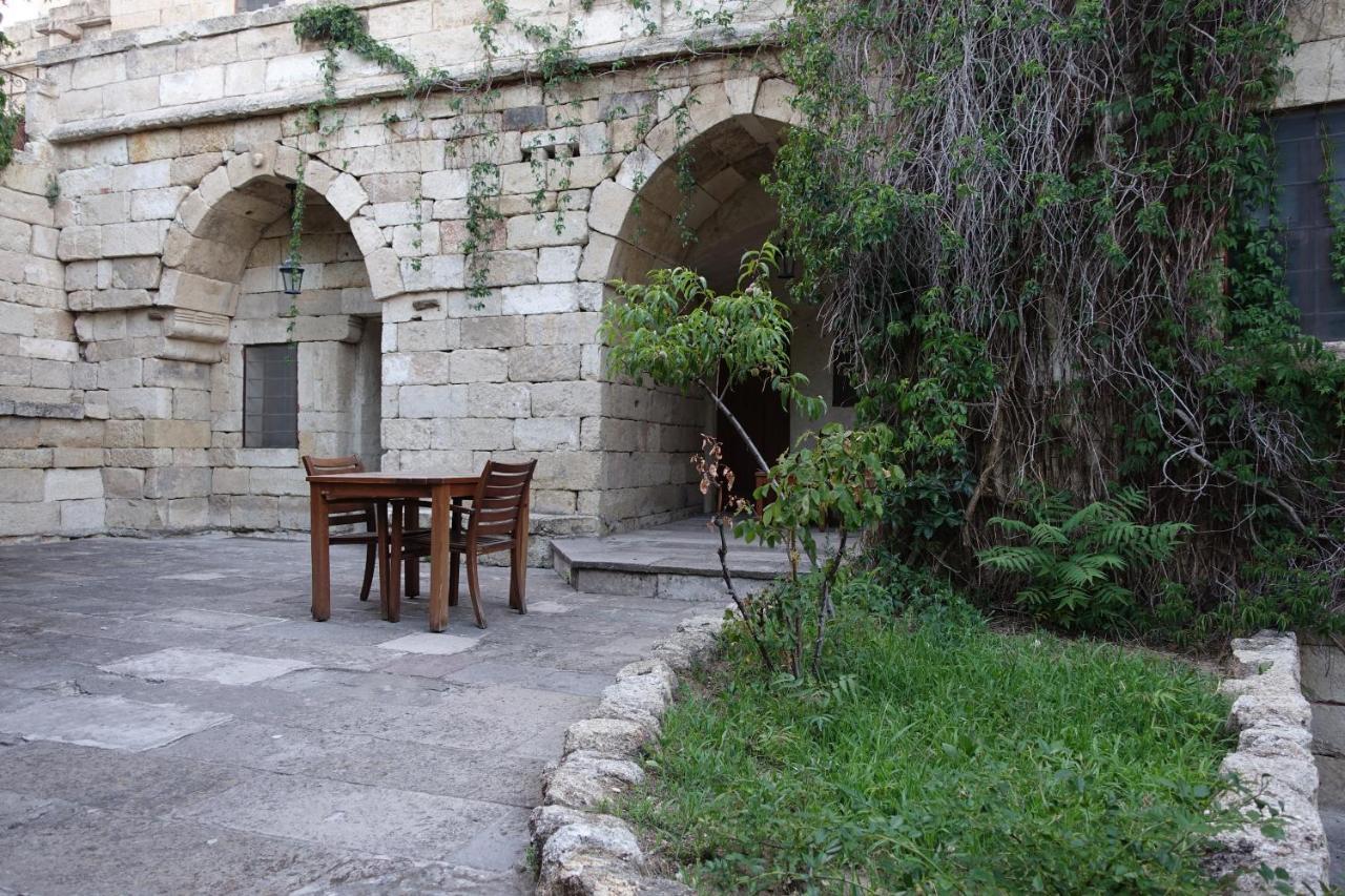 Esbelli Evi Cave Houses Ургуп Экстерьер фото